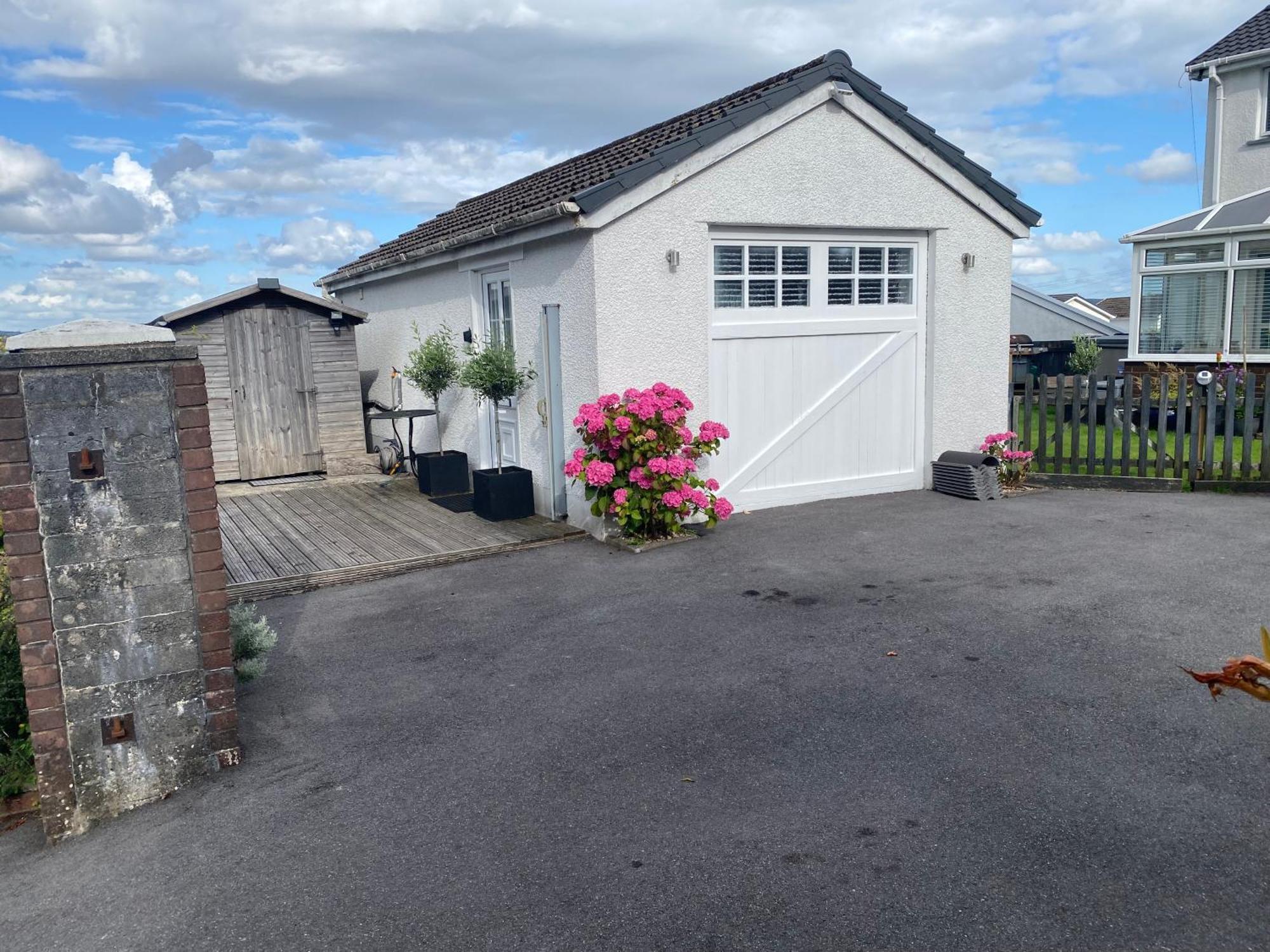 The Shed Bed & Breakfast Merthyr Tydfil Exterior foto
